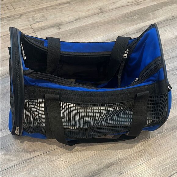 Dog travel bag 🧳 - Picture 1 of 7